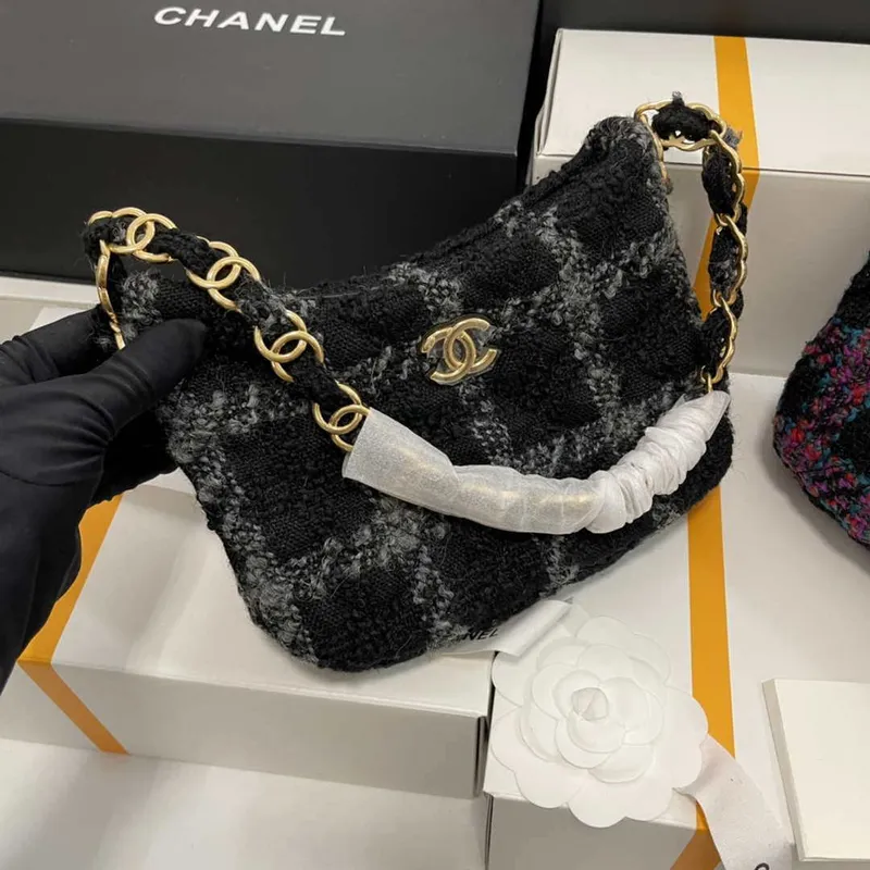 Chanel AS3562 Hobo kabelka vlněný tvíd černá