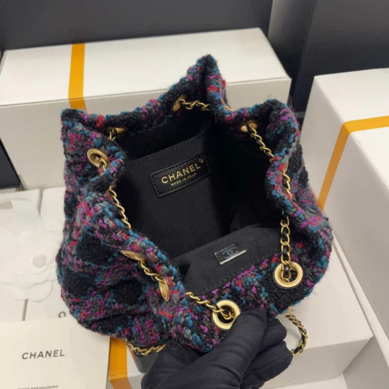 Chanel AS2318 Bucket 22K fialová tvídová taška