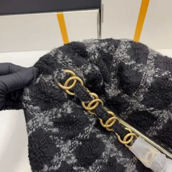 Chanel AS3564 MAXI HOBO BAG Vlněný tvíd a zlatý kov Černá a šedá