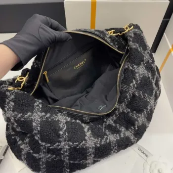 Chanel AS3564 MAXI HOBO BAG Vlněný tvíd a zlatý kov Černá a šedá