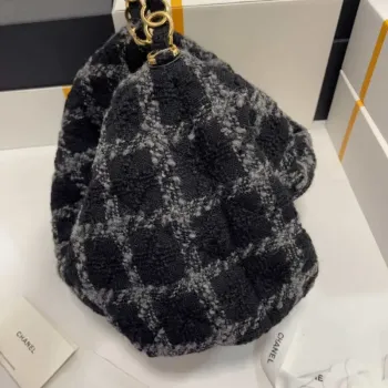 Chanel AS3564 MAXI HOBO BAG Vlněný tvíd a zlatý kov Černá a šedá