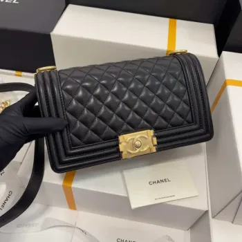 Chanel A67086 Pánská kabelka Černá jehněčí kůže Zlatá