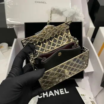 Chanel AS2535 Mini večerní kabelka, zlatý kov a jehněčí kůže