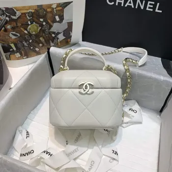 Chanel AS2630 Malá kosmetická taštička Jehněčí kůže Zlatý kov Bílá