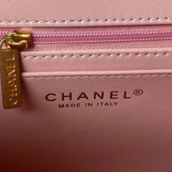 Chanel AS3432 Malá taška s klopou, sametová smaltovaná a zlatá kovová růžová