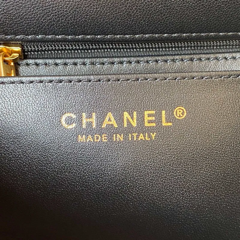Chanel AS3432 Malá taška s klopou Sametová smaltovaná a zlatá kovová černá