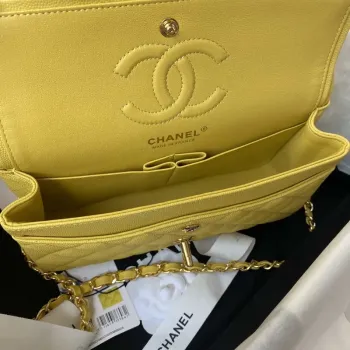 Chanel A01113 Kabelka s klopou Klasická taška Zrnité lesklé telecí kůže Žluté zlato