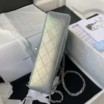 Chanel A01113 Kabelka s klopou Klasická taška Stříbrná jehněčí kůže stříbrná