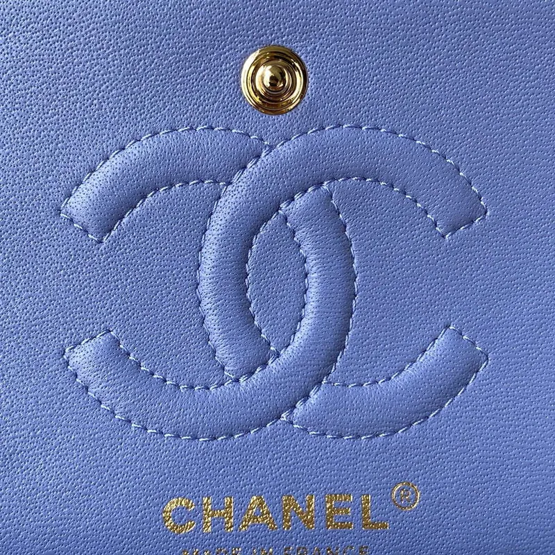 Chanel A01113 Kabelka s klopou Klasická taška Jehněčí kůže Fialová Zlatá