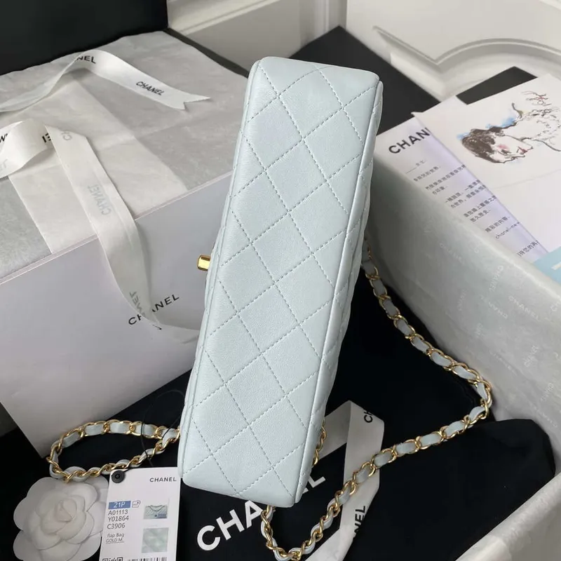 Chanel A01113 Kabelka s klopou Klasická taška Jehněčí kůže Světle modrá Zlatá