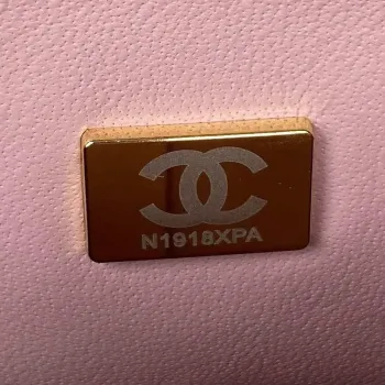 Chanel A01113 Kabelka s klopou Klasická taška Jehněčí kůže Světle růžová Zlatá