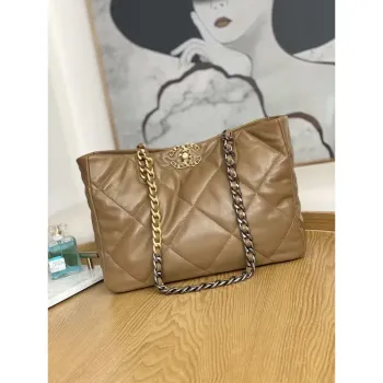 Chanel 19 nákupní taška z lesklé jehněčí kůže AS3660 Zlatá barva  Stříbrná barva a ruthenium Kovová barva Tan