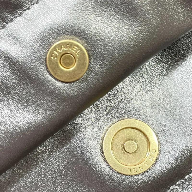 Chanel 22 Malá kabelka Lesklá telecí kůže AS3260 Šedá Stříbrná