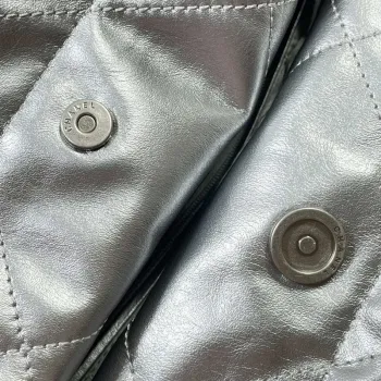 Chanel 22 Malá kabelka Lesklá telecí kůže AS3260 Stříbrná