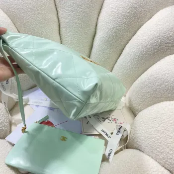 Chanel 22 Malá kabelka Lesklá telecí kůže AS3260 Mátově zelená