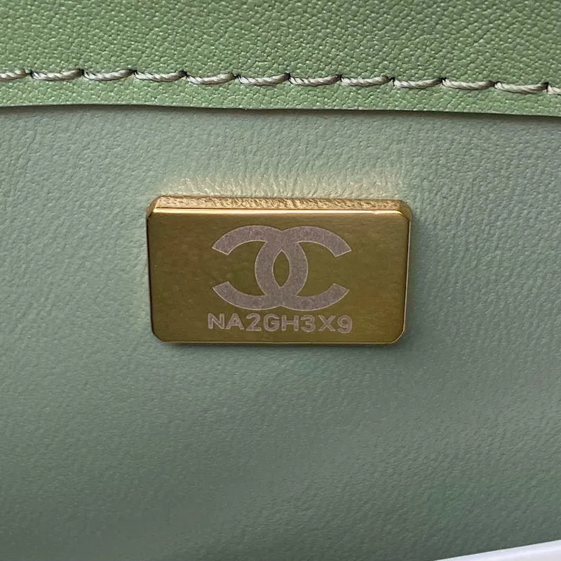 Chanel CC AS2681 Taška s klopou a horním uchem, telecí kůže, zelená