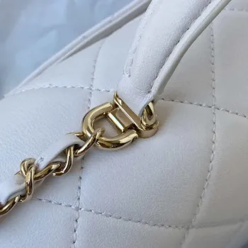 Chanel CC AS2681 Taška s klopou a horním uchem z telecí kůže, bílá