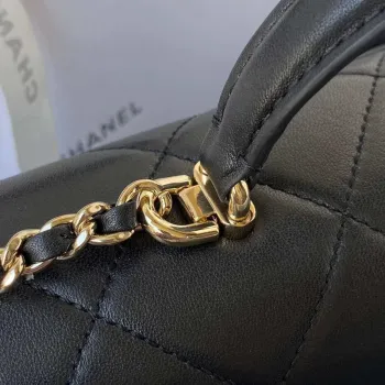 Chanel CC AS2681 Taška s klopou a horním uchem, telecí kůže, černá