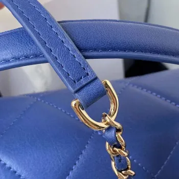 Chanel CC AS2681 Taška s klopou a horním uchem z telecí kůže, modrá