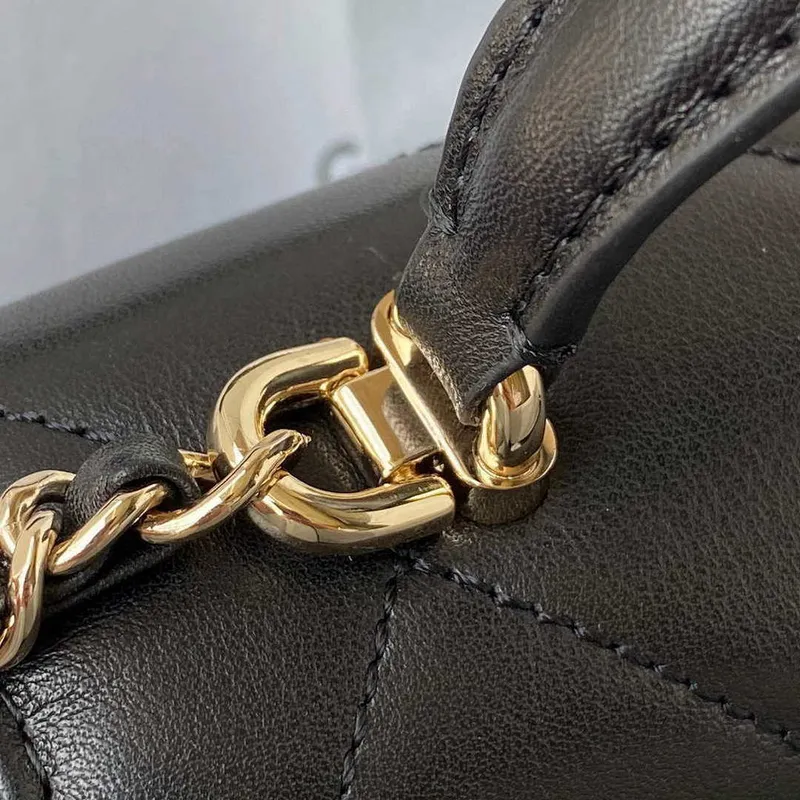 Malá kabelka Chanel s klopou a horním uchem z telecí kůže CC AS2680 černá