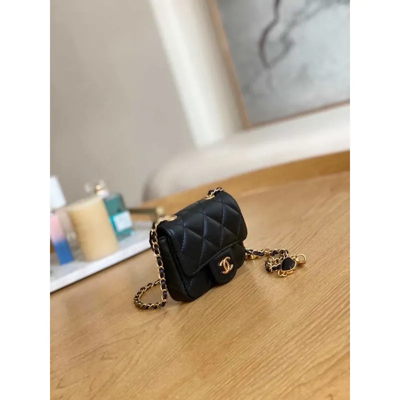 Chanel AP3037 BELT Taška Jehněčí kůže Smalt a zlatý kov Černá