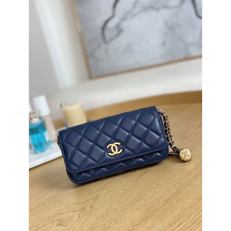 Chanel AP81210 Kabelka s kapsou na opasek, modrá