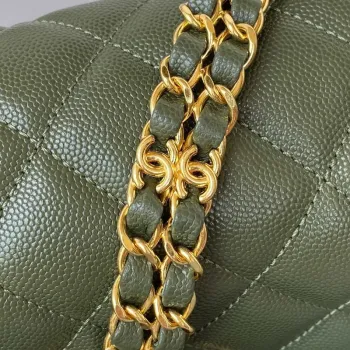 Chanel AS3580 Malá taška s klopou Jehněčí kůže Jehněčí kůže a zlatý kov Zelená