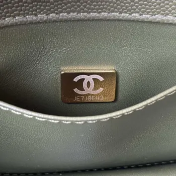 Chanel AS3580 Malá taška s klopou Jehněčí kůže Jehněčí kůže a zlatý kov Zelená