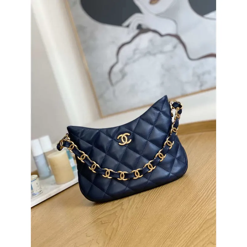 Chanel AS3562 Kabelka Hobo z jehněčí kůže, tmavě modrá