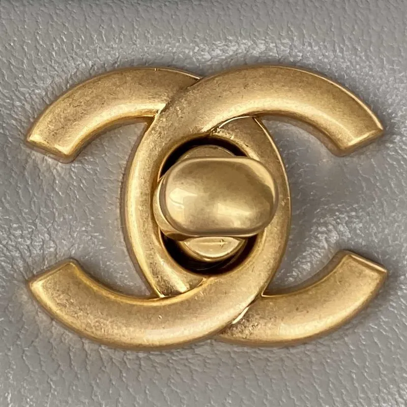 Chanel AS2431 Mini flap Šedá taška z jehněčí kůže s horním uchem Zlatá