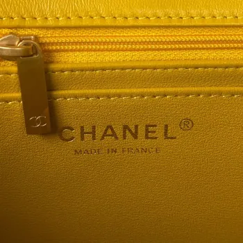 Chanel AS2431 Mini flap Žlutá taška z jehněčí kůže s horním uchem Zlatá