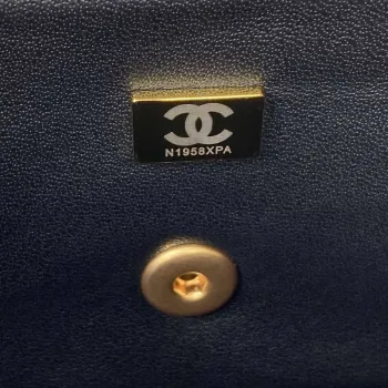 Chanel AS2431 Mini flap Černá taška z jehněčí kůže s horním uchem Zlatá
