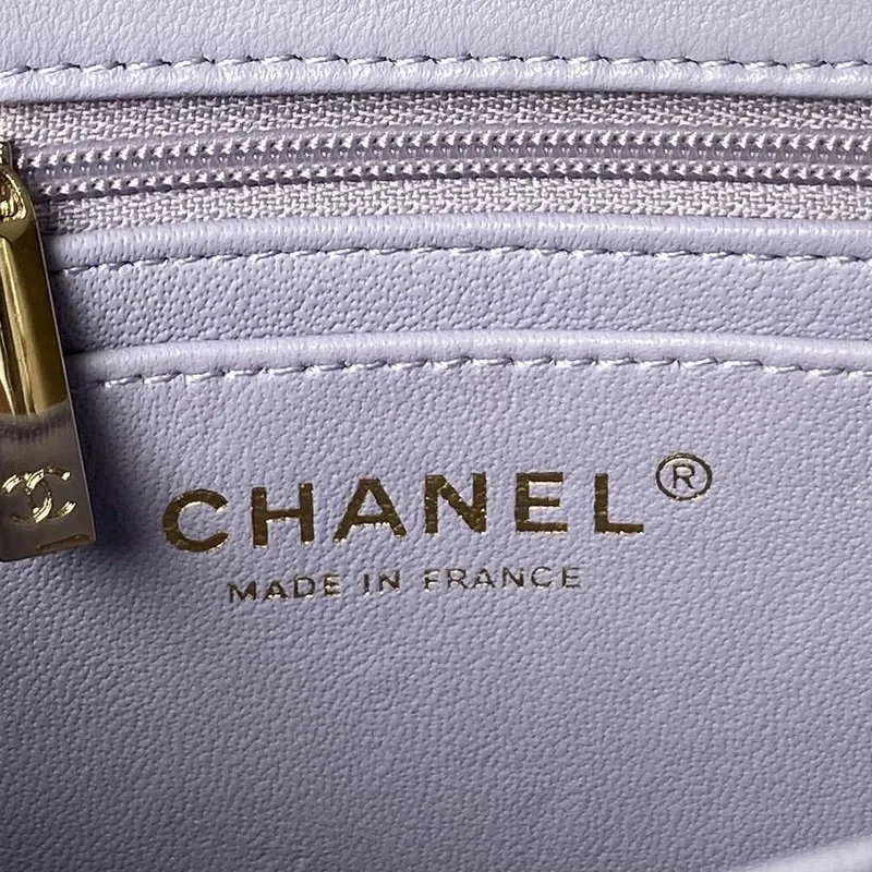 Chanel AS2431 Mini taška s klopou z jehněčí kůže s horním uchem Světle zlatá Fialová