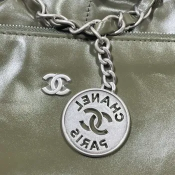 Chanel 22 Kabelka Lesklá telecí kůže AS3261 Tmavě zelená