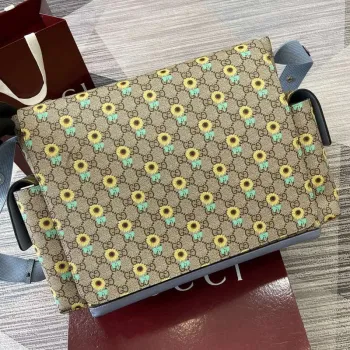 Gucci 811491 Velká přebalovací taška Světle modrá