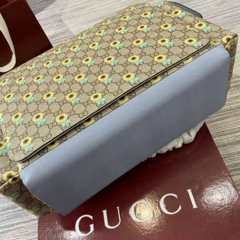 Gucci 811491 Velká přebalovací taška Světle modrá
