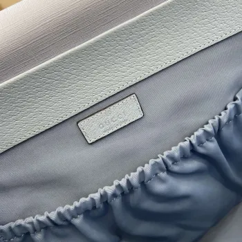 Gucci 811491 Velká přebalovací taška Světle modrá