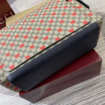 Gucci 811491 Velká přebalovací taška Tmavě modrá