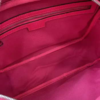 Gucci 839380 Střední křížová taška s potiskem Jasně růžová