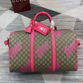 Gucci 834962 Střední taška přes rameno s potiskem Jasně růžová