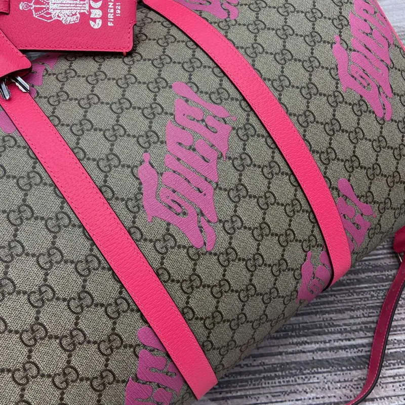 Gucci 834962 Střední taška přes rameno s potiskem Jasně růžová