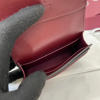 Gucci 818795 Gucci Blondie pouzdro na karty z jemné kůže vínově červené