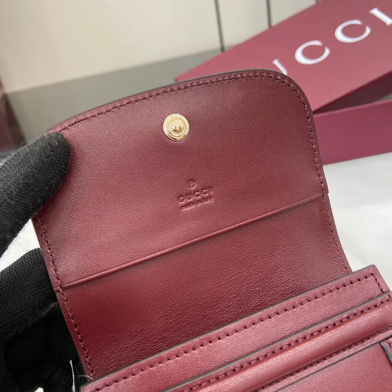 Gucci 818795 Gucci Blondie pouzdro na karty vínově červené