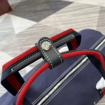 Gucci 816866 Velká tištěná plátěná taška na sport Dark Blue