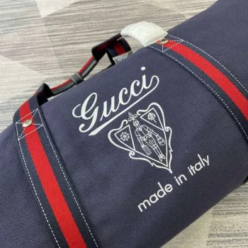 Gucci 816866 Velká tištěná plátěná taška na sport Dark Blue