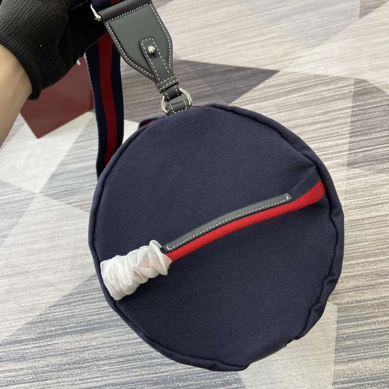 Gucci 816866 Velká tištěná plátěná taška na sport Dark Blue