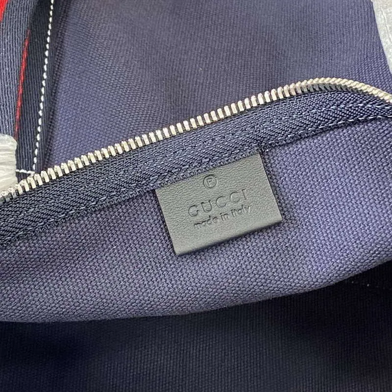 Gucci 816866 Velká tištěná plátěná taška na sport Dark Blue