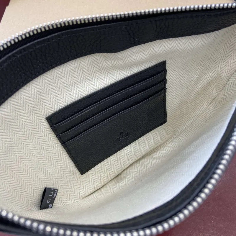 Gucci 824529 Gucci B Malá Taška Černá