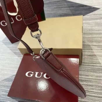 Gucci 824529 Gucci B Malá Taška Ancora červená