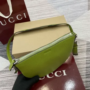 Gucci 824529 Gucci B Malá Taška Olivově zelená